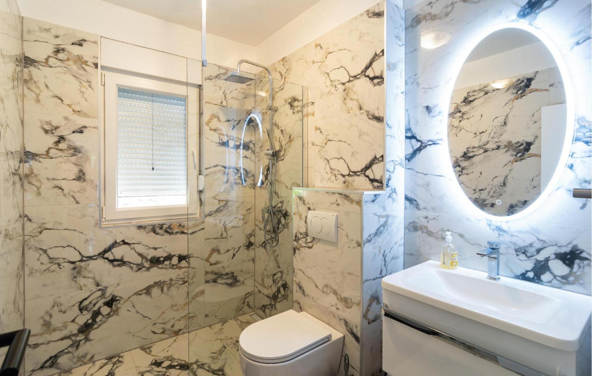 Amazing Apartment In Podstrana With Wifi Zewnętrze zdjęcie