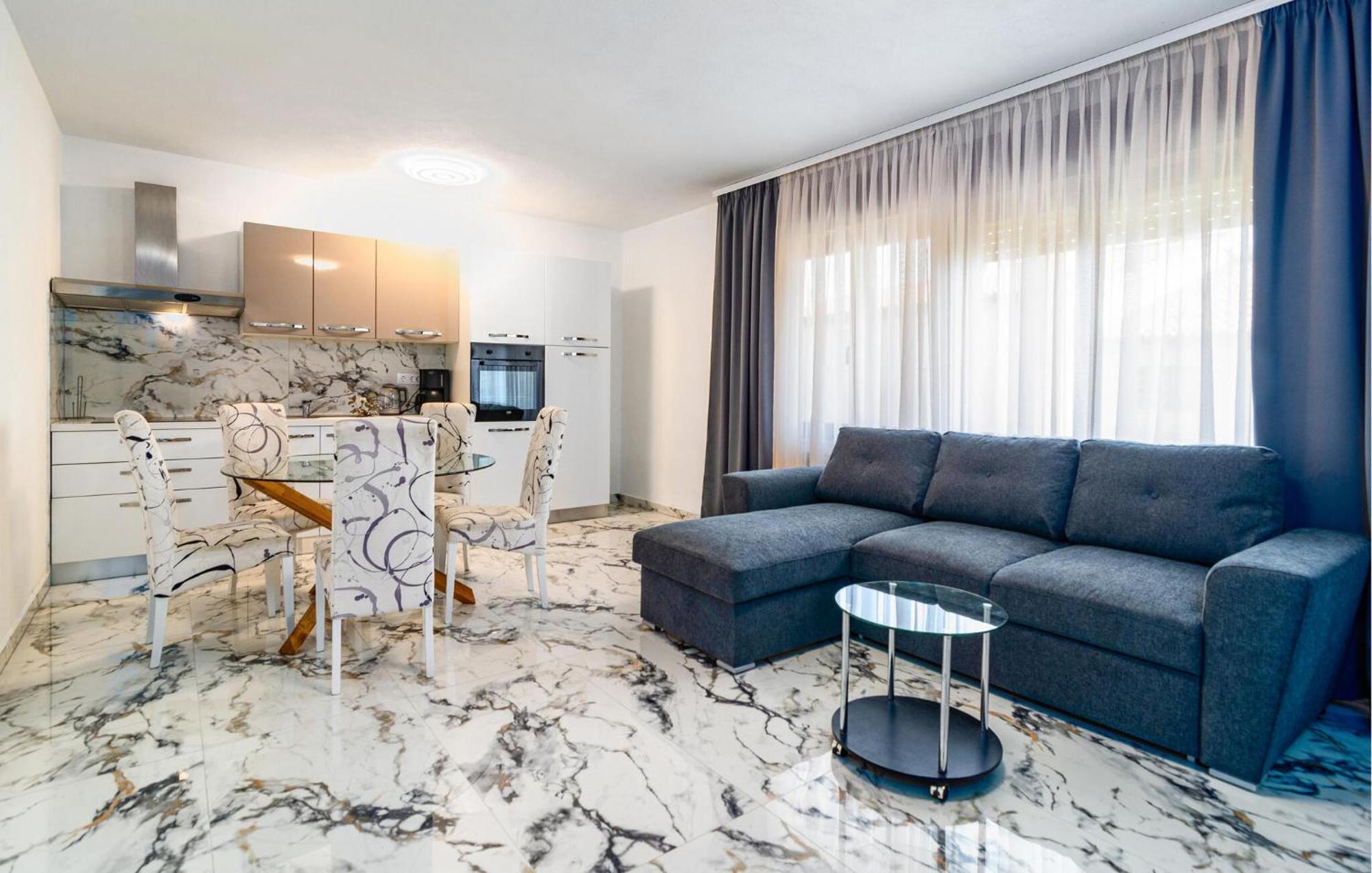 Amazing Apartment In Podstrana With Wifi Zewnętrze zdjęcie